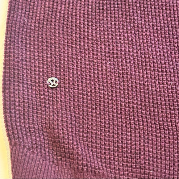LULULEMON The Sweater Life Heather Bordeaux Drama V neck Knit Sweater. Size 2 XS - Picture 11 of 11